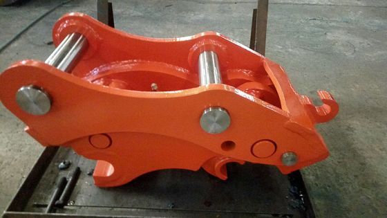 Odporne na zużycie szybkozłącza do koparek DOOSAN vol vo w kolorze pomarańczowym